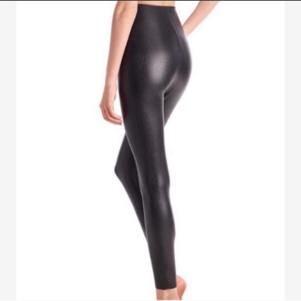 Commando Control faux leather leggings. Medium.